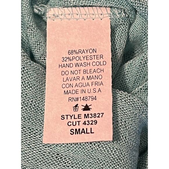 CF Fashion Short Sleeve Top Women’s Small Boat Neckline and Animal Print Pocket - Picture 4 of 4